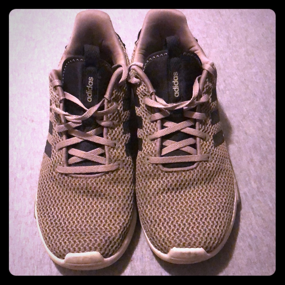 Adidas tennis shoes size 8 army green